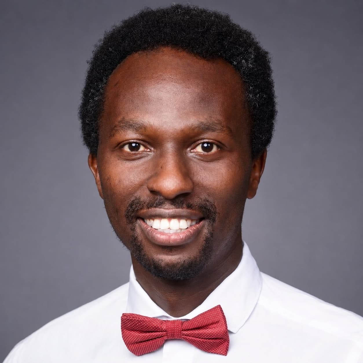 Porträt von Alain Mugabo, Gründer und Managing Partner von ISOVIA
